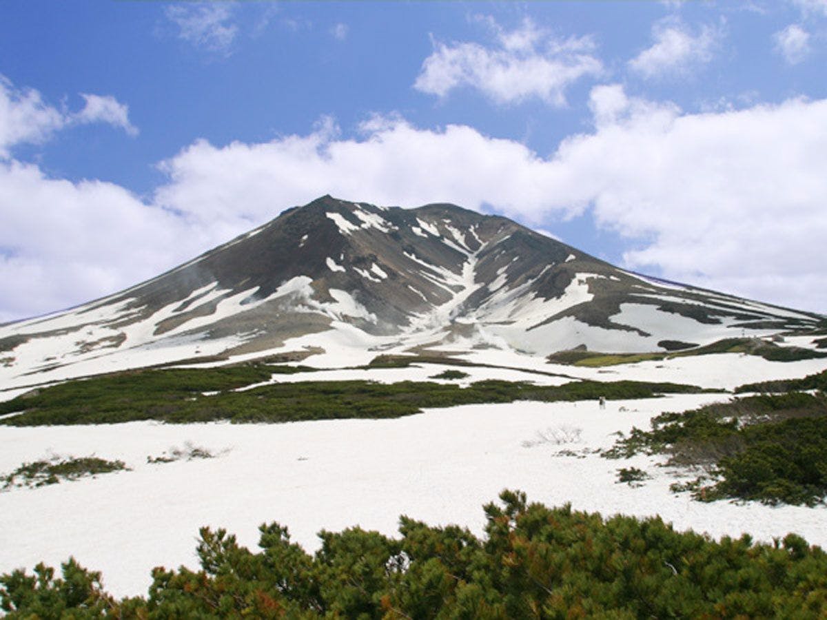 旭岳の白い春
