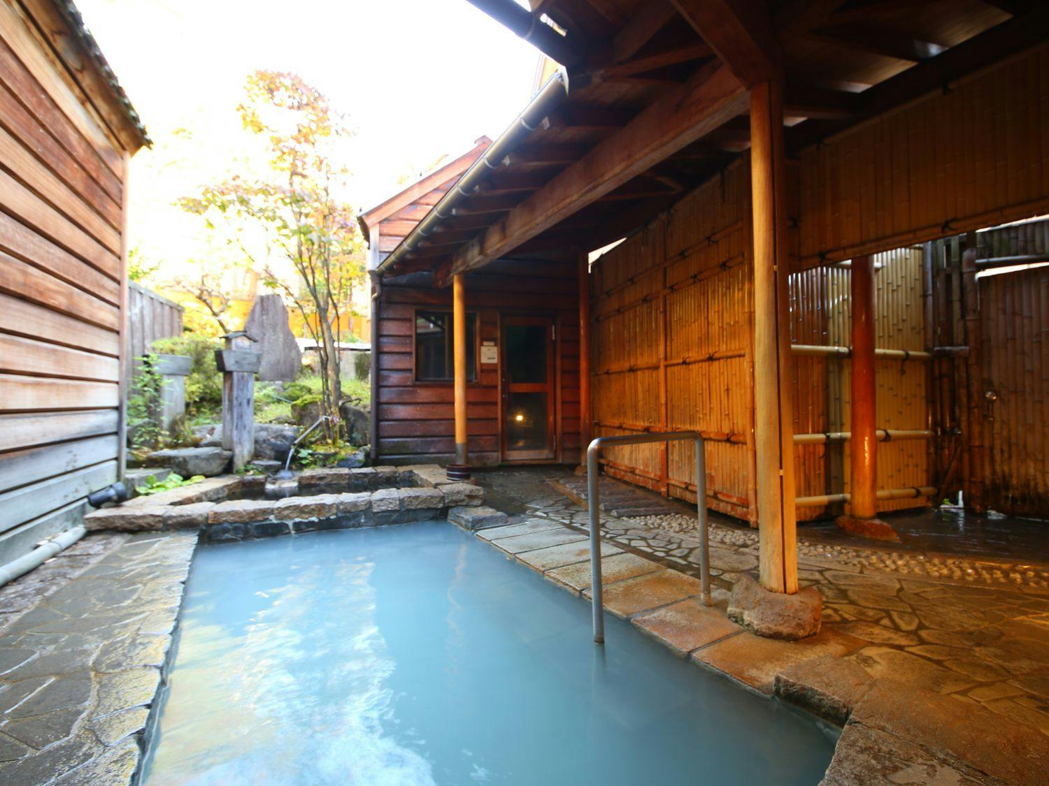 旅館さかや