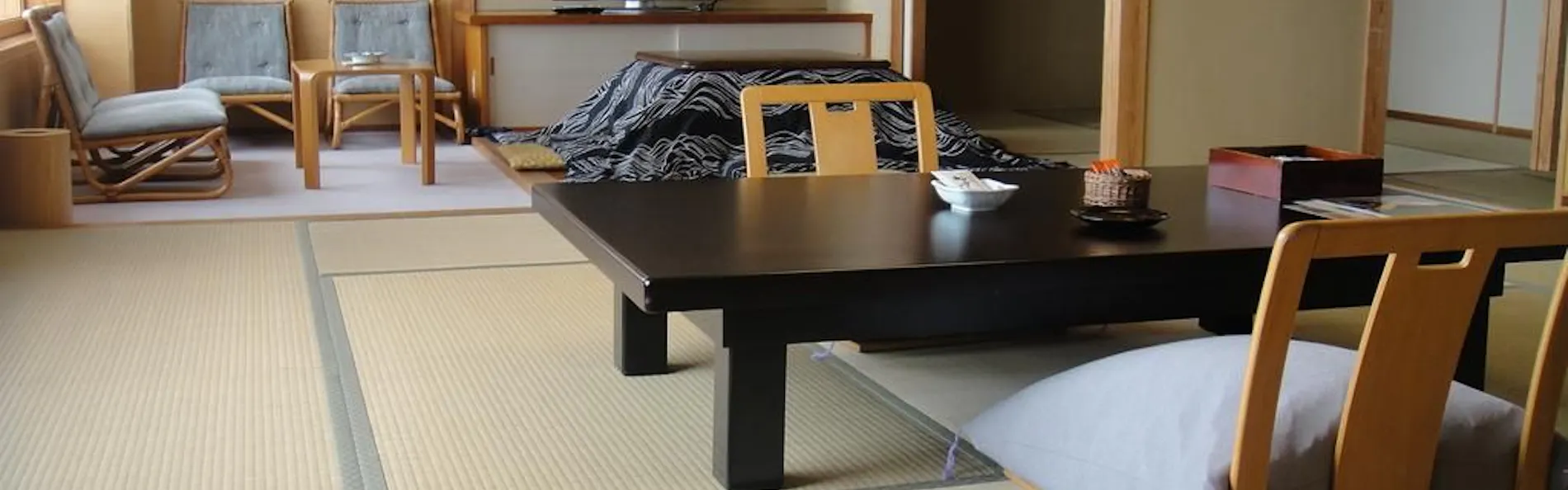 旅館さかや