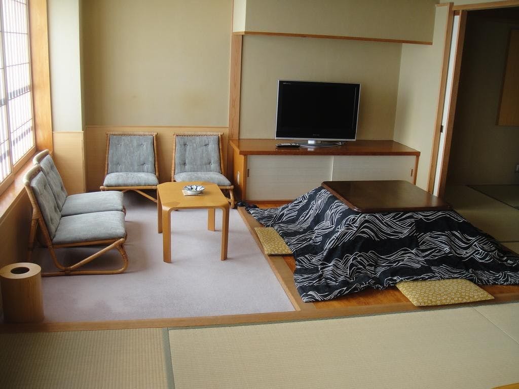 旅館さかや