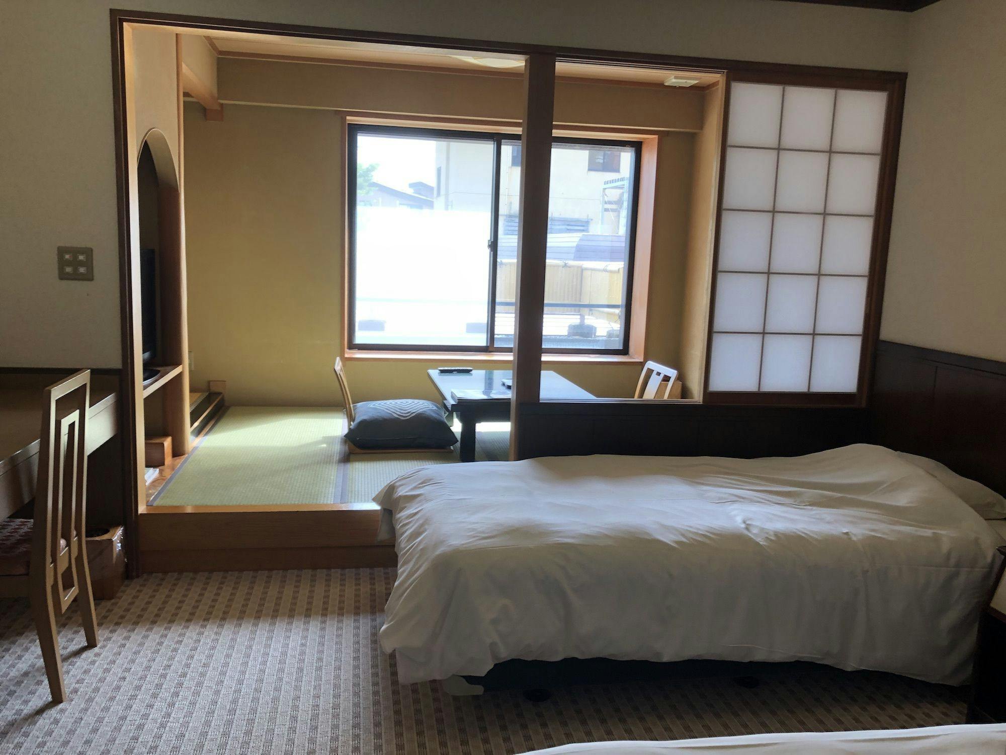 旅館さかや