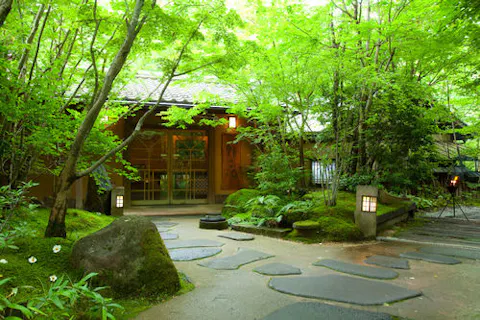 お宿 野の花 玄関