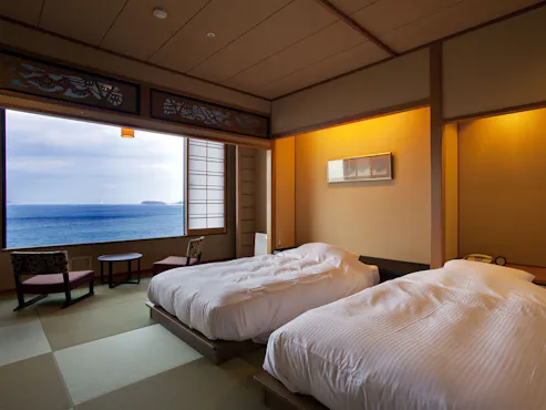 ห้องพักแบบญี่ปุ่นเตียงคู่พร้อมวิวทะเล