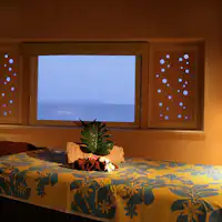 โลมิ โลมิ ซาลอน คานาโลอา