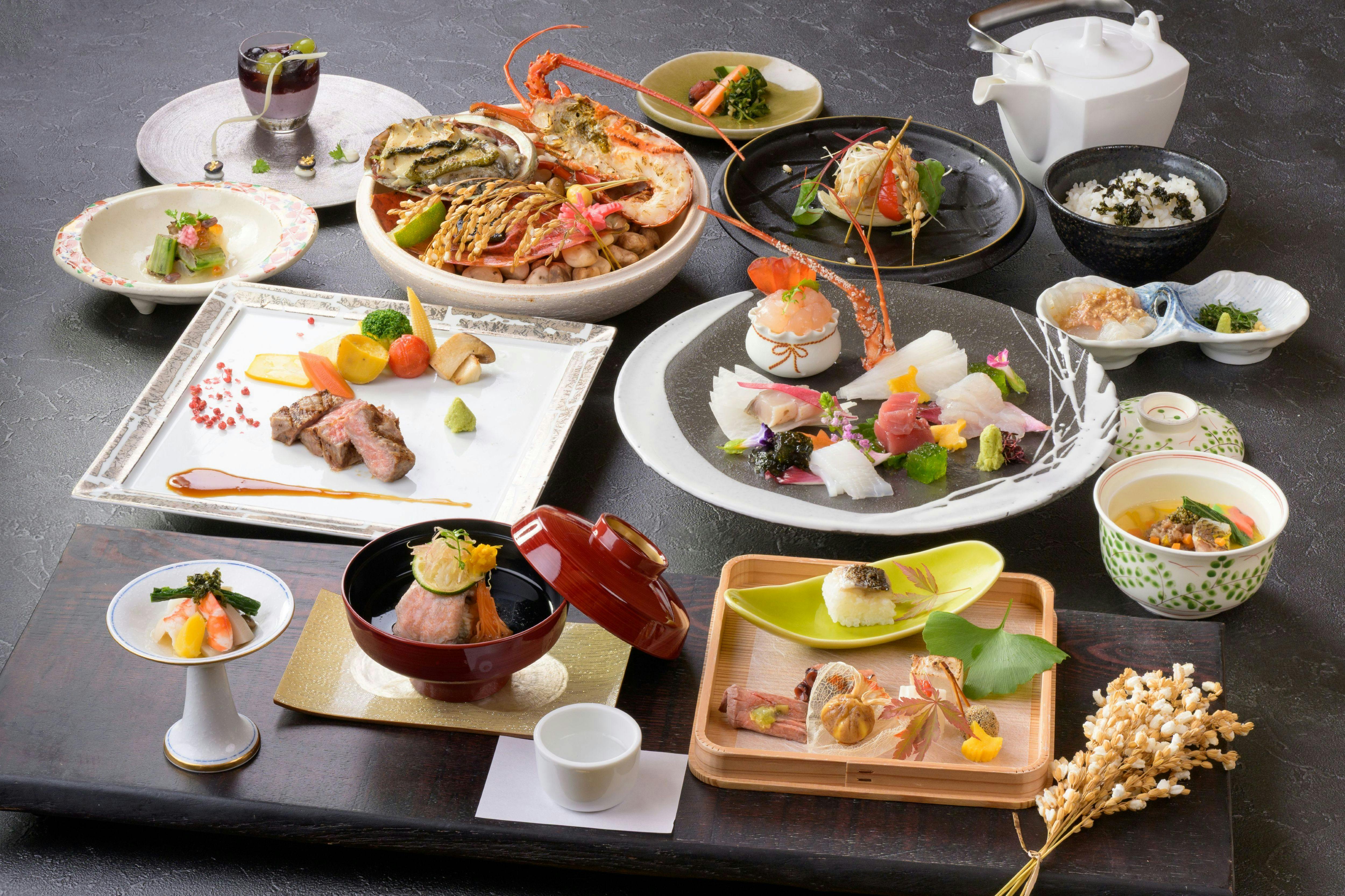 料理長おすすめ！伊勢海老・鮑・和牛付　特選料理プラン