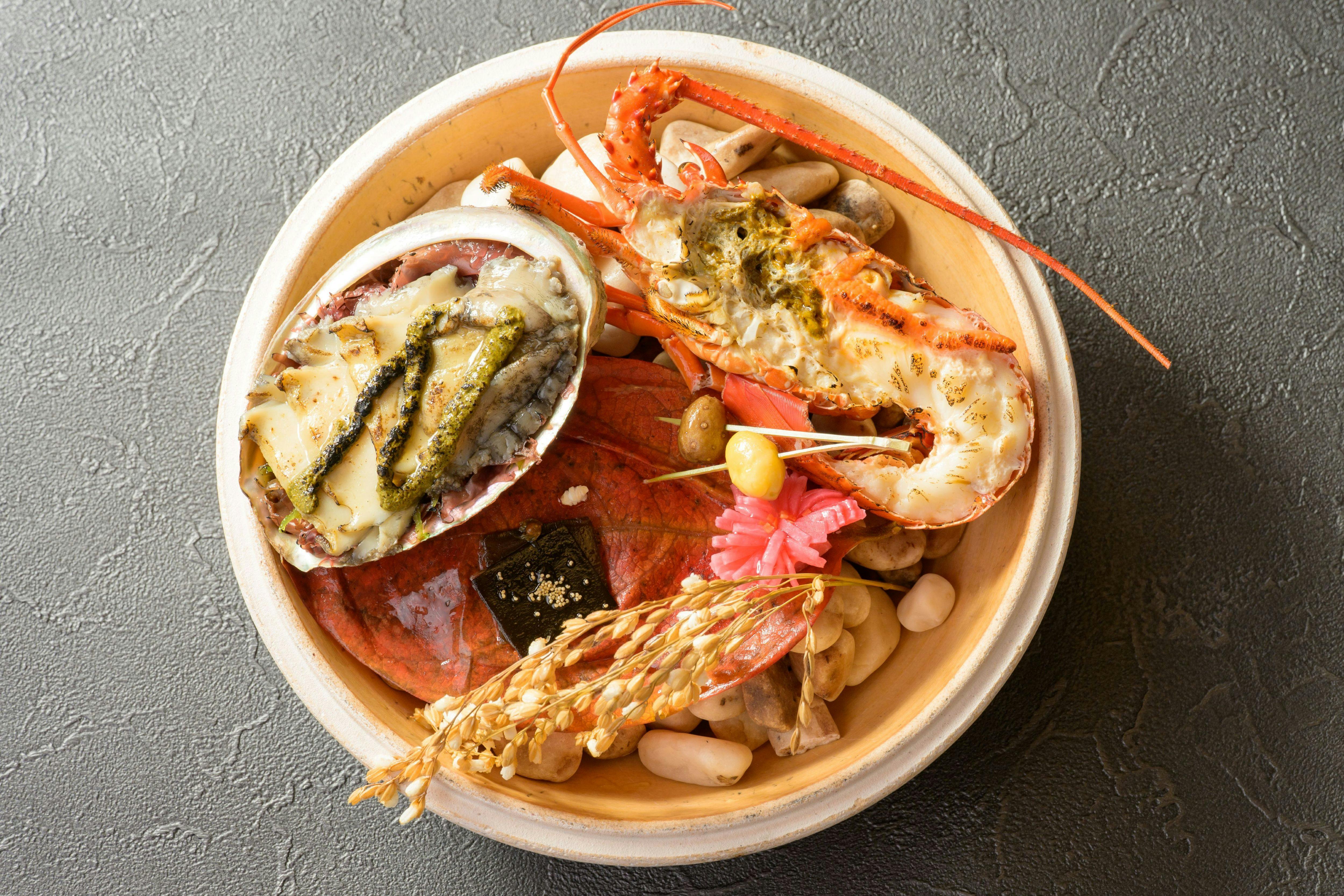 料理長おすすめ！伊勢海老・鮑・和牛付　特選料理プラン