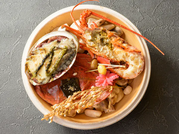 料理長おすすめ!伊勢海老・鮑・和牛付 特選料理プラン