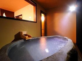 流辿別邸　観山聴月（かんざんちょうげつ）　