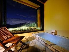 流辿別邸　観山聴月（かんざんちょうげつ）　