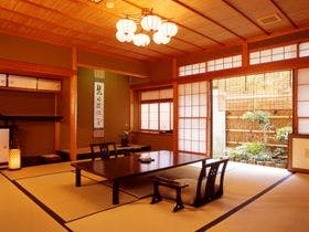 割烹旅館　新叶