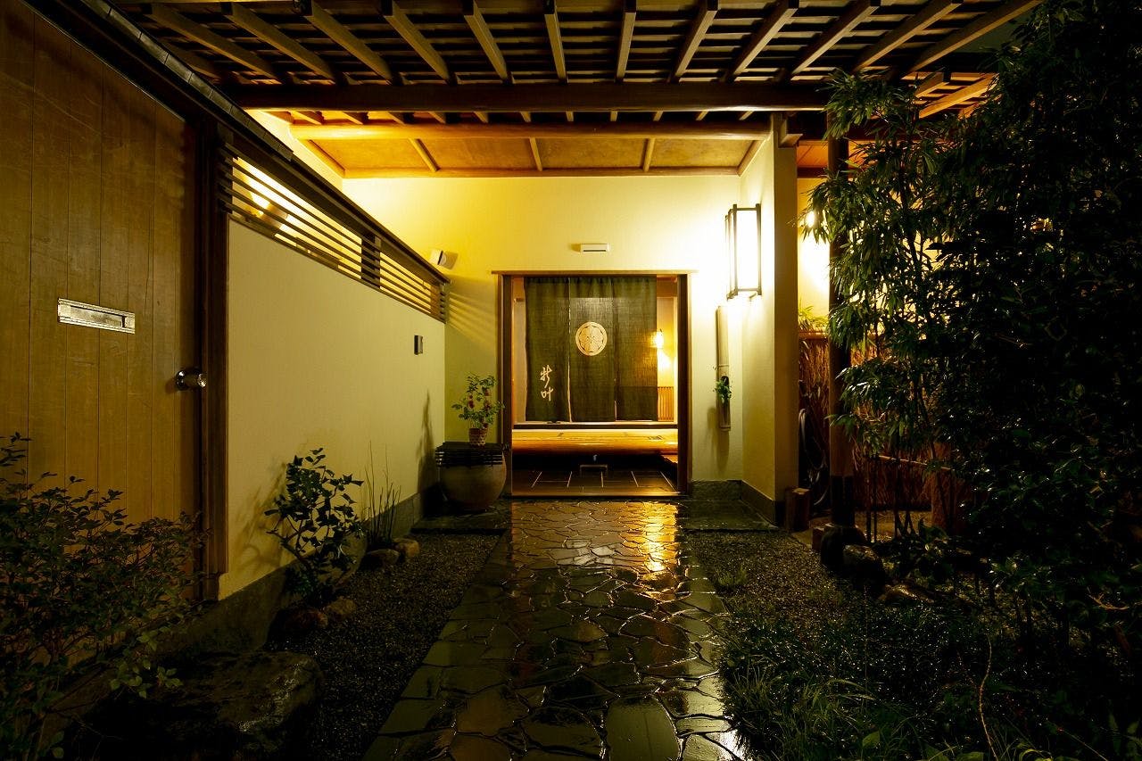 【一棟貸しの宿】割烹旅館　新叶