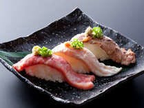 SUITEROOM【夕・朝食お部屋食】貸切風呂と人気の「3種のにぎり」付