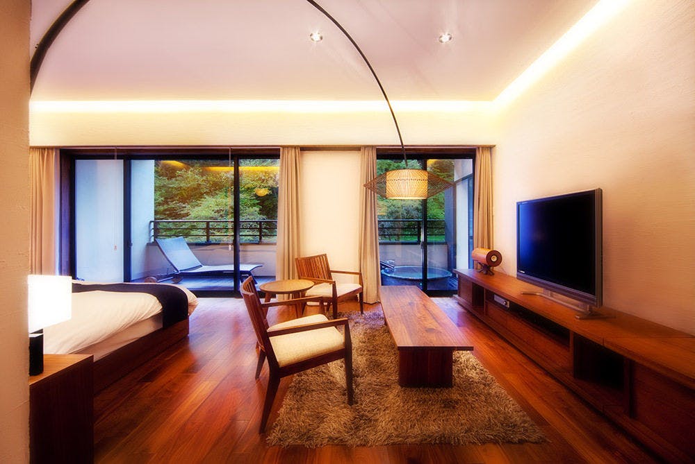 会津東山温泉 客室専用露天風呂付のスイートルーム はなれ 松島閣