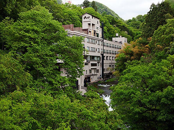 会津東山温泉 客室専用露天風呂付のスイートルーム はなれ 松島閣
