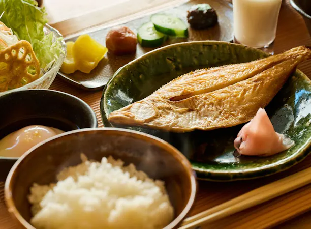 朝食
