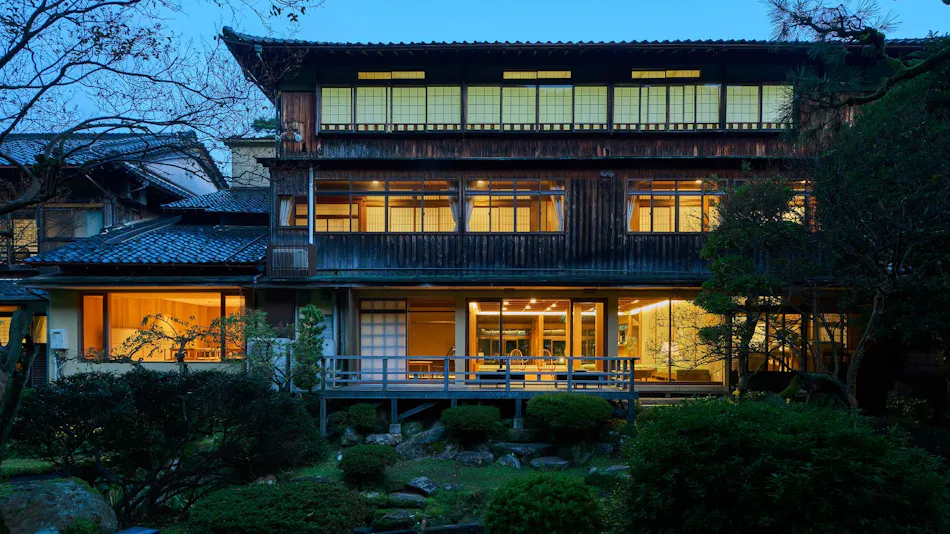 Kinosaki Onsen Registered Tangible Cultural Property Inn Mikuniya