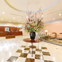 Kaunter hadapan dan lobi