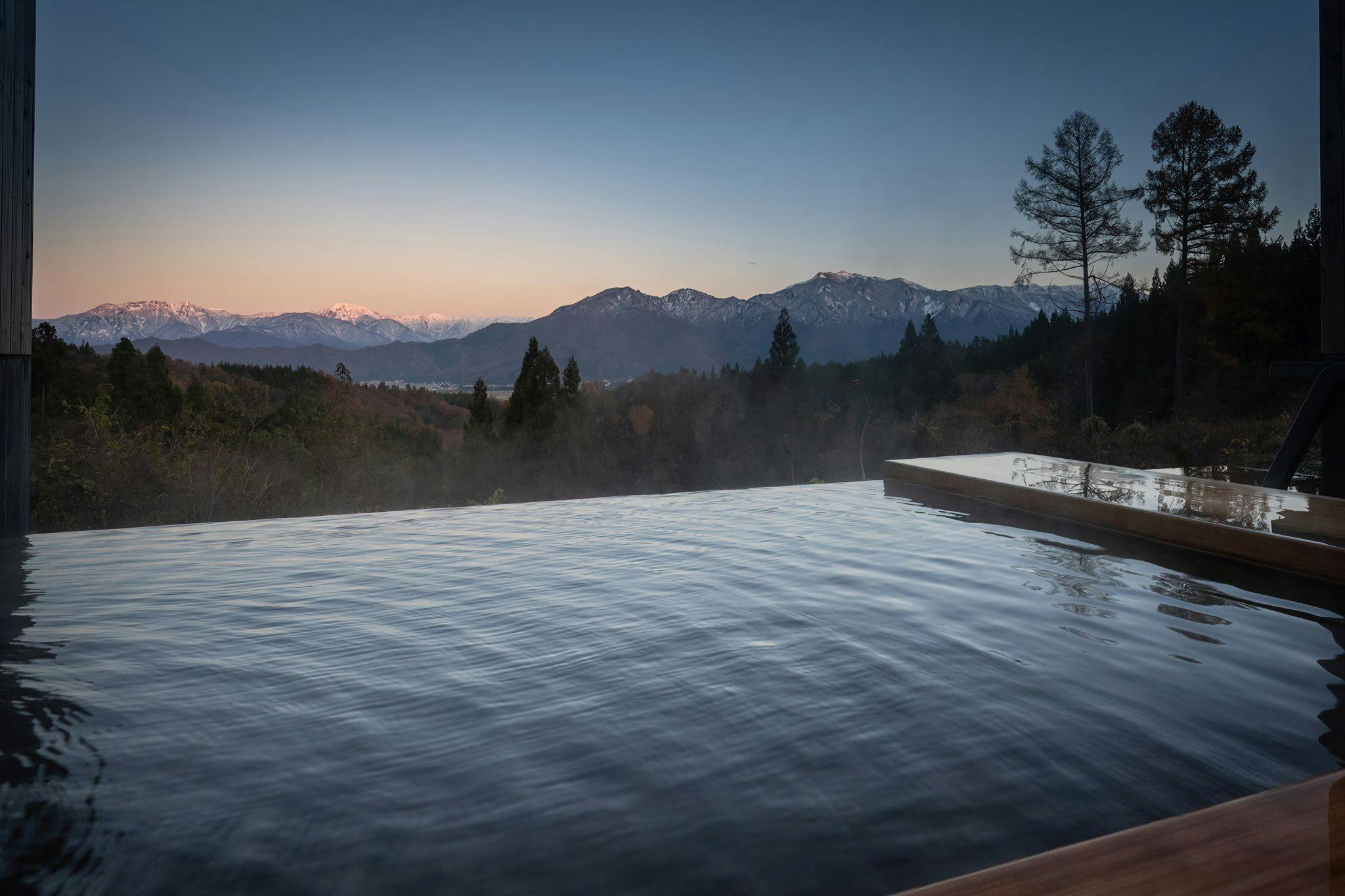 Villa棟の専用露天風呂。絶景を独り占め。