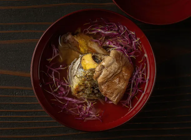 一般的な日本料理とまったく違う料理の数々