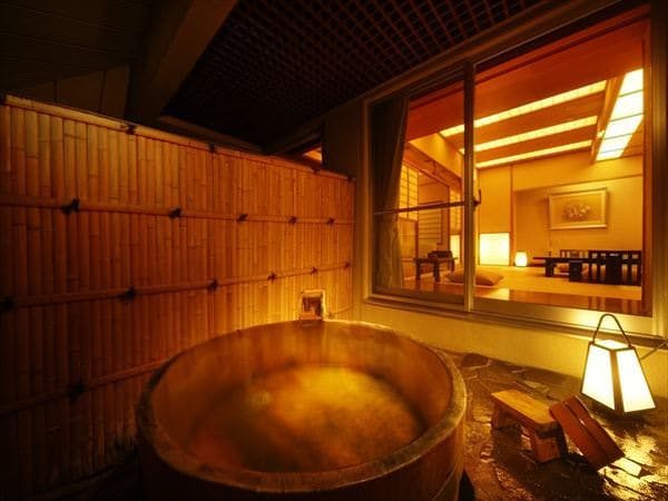 客室露天風呂～椿