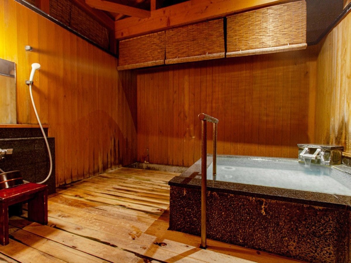 新潟・岩室温泉　ゆもとや