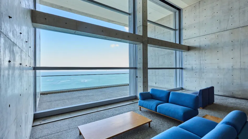 TOTO Seawind Awaji