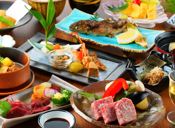 黒毛和牛の網焼きがメインの会席料理/一例