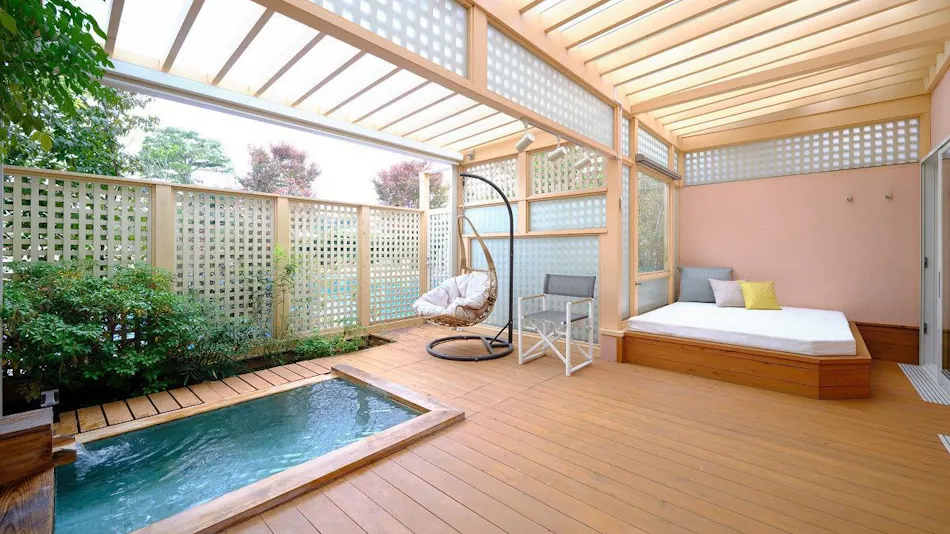 Koyaru no Sato Doggies Island