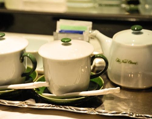 上層フロア茶器セット