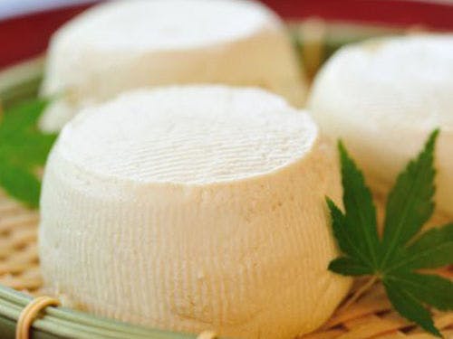 丸大豆100％の豆腐