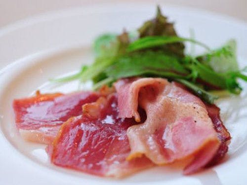 当ホテル朝食のベーコン