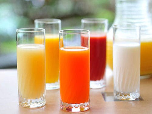 フルーツジュース・野菜ジュース・牛乳