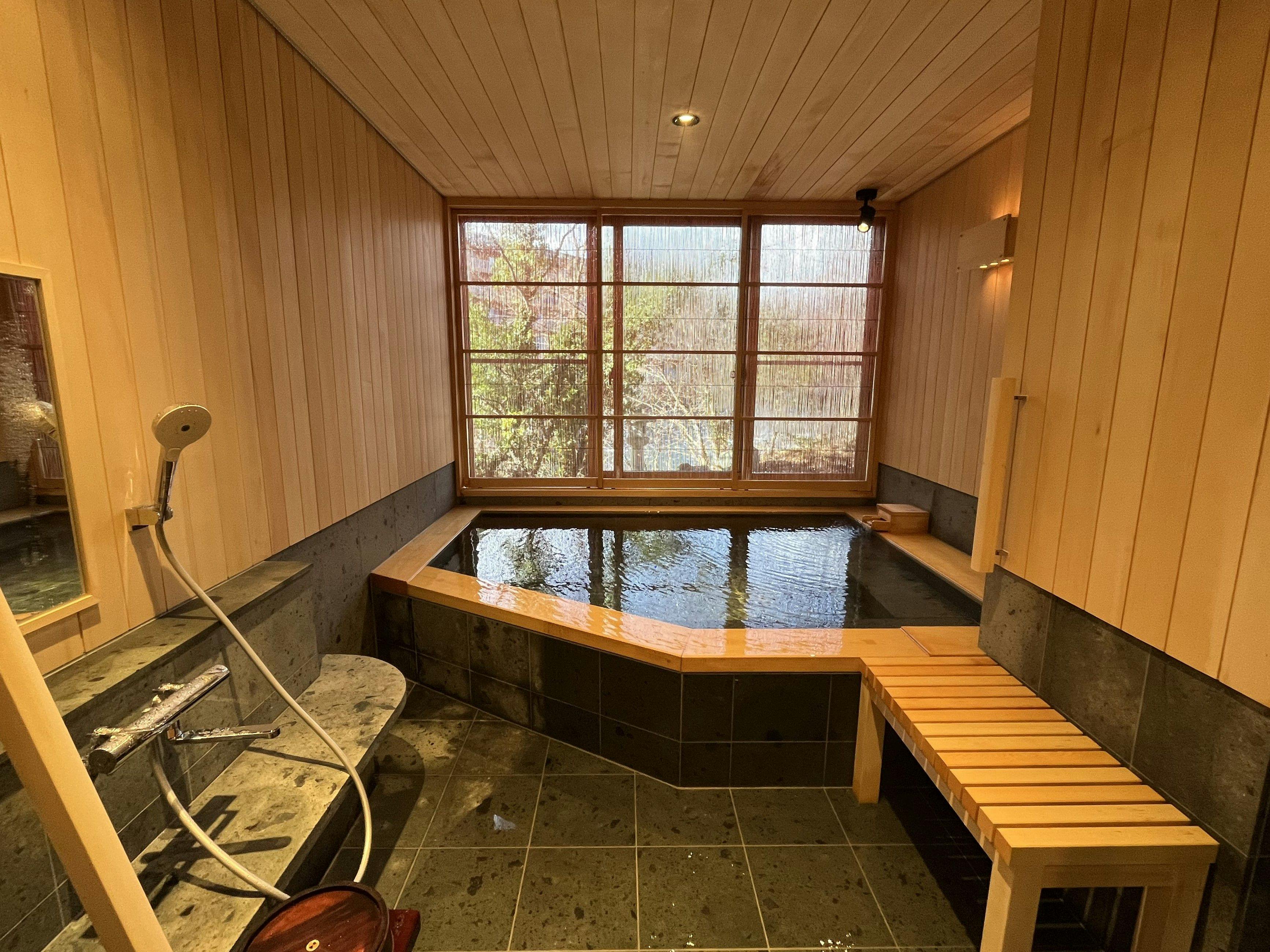 上牧温泉 辰巳館