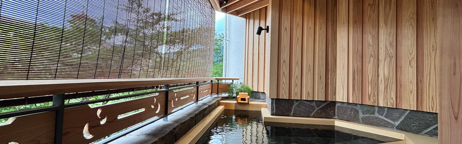 上牧温泉 辰巳館