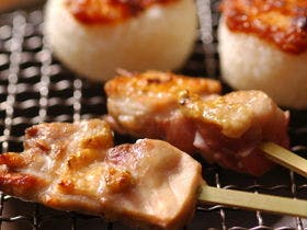 人気の貸切風呂と炭火山里料理の宿　辰巳館