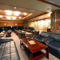 ゆったり落ち着ける雰囲気のロビー