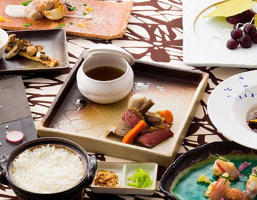 四季折々の食材を使用したフレンチ会席