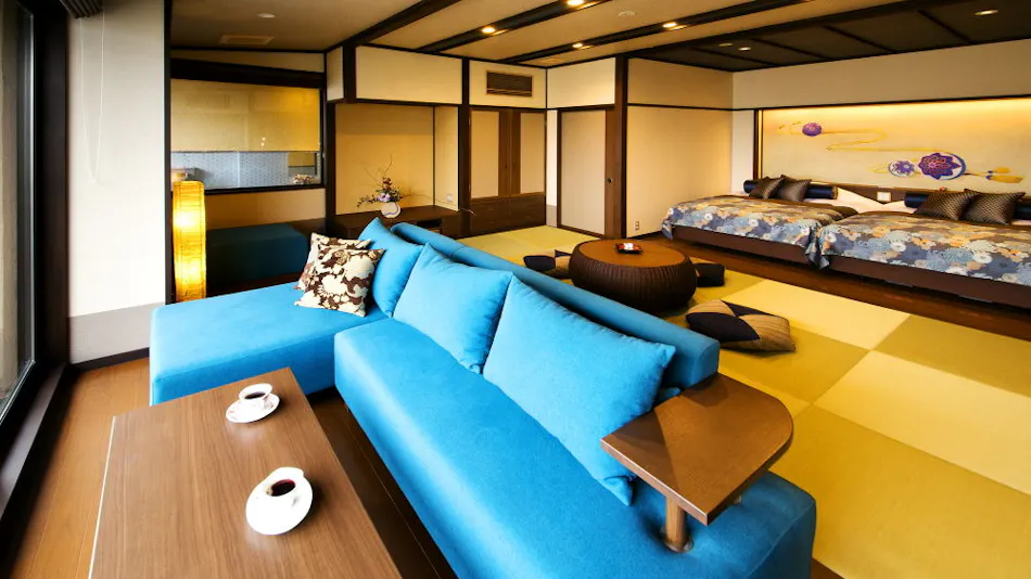Kanazawa Yuwaku Onsen Hyakurakuso