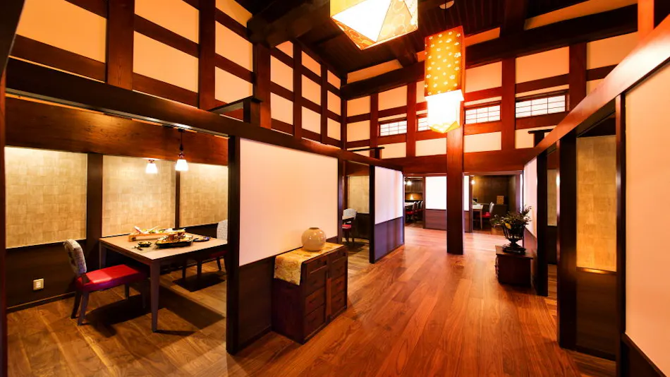 Kanazawa Yuwaku Onsen Hyakurakuso