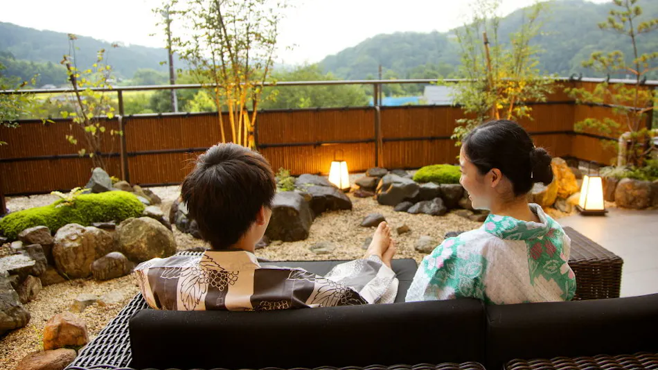 Kanazawa Yuwaku Onsen Hyakurakuso