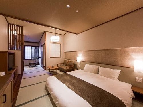 檜内風呂付・ダブル　30平米/2名定員