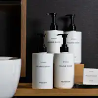 버스 편의시설 Byredo