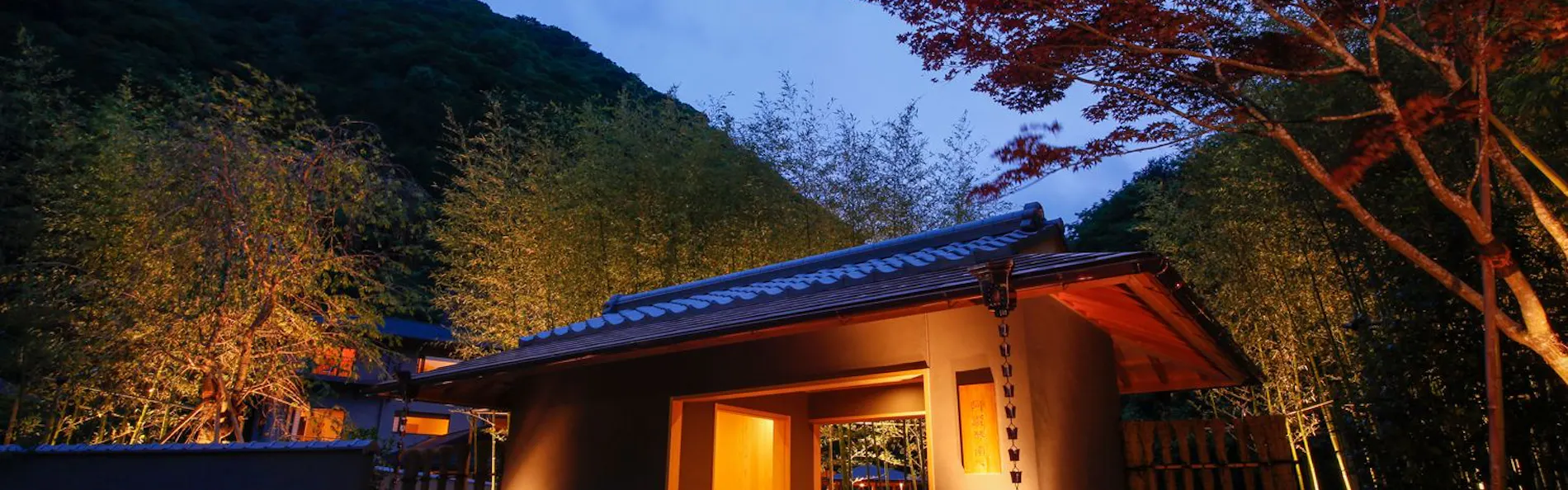 湯山荘 阿讃琴南