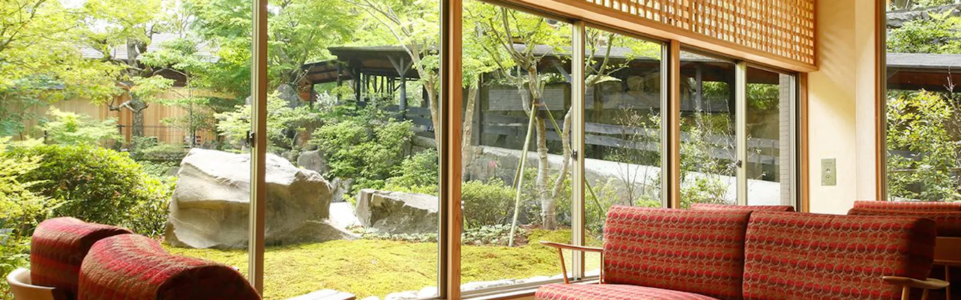 湯山荘 阿讃琴南