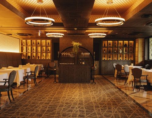 ダイニング「西洋膳所JOHN KANAYA」