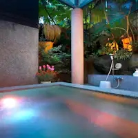 1階貸切温泉露天風呂
※40分1回2750円