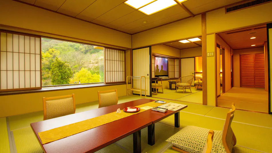 Yomogihira Onsen Izumiya