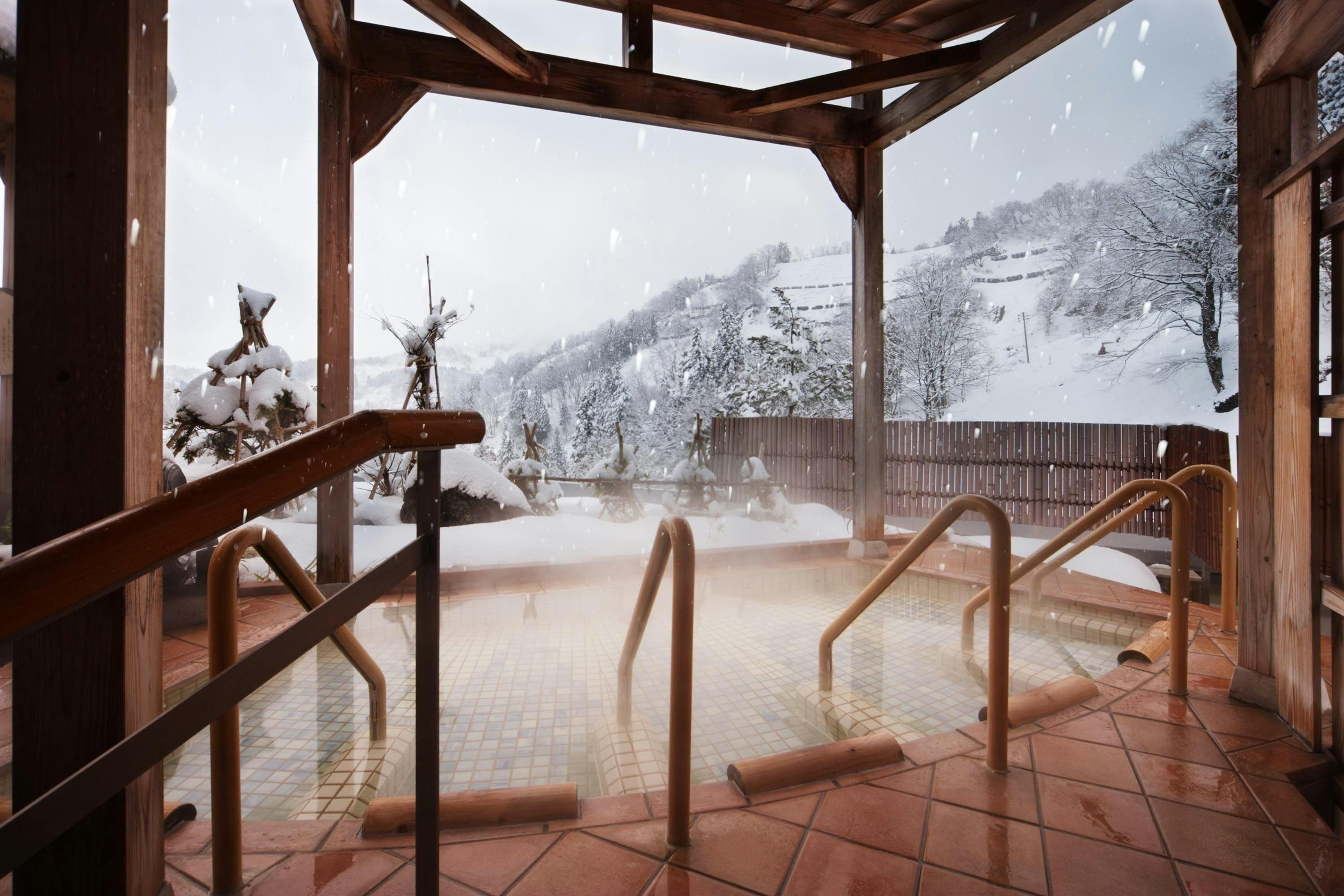 Yomogihira Onsen Izumiya