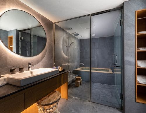 ・202 庭園眺望が楽しめる寛ぎの空間