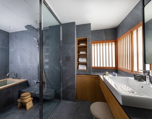 ・204 渡り廊下を越えたプライベートな部屋